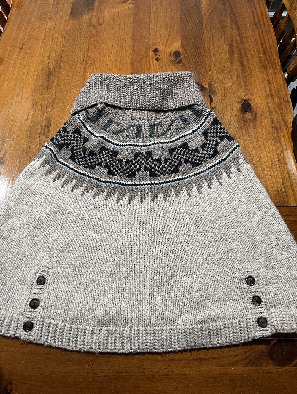 NWT AMERICAN EAGLE Womens 2010s Wool Blend Chunky Knit Poncho Sweater‎ Size XS/S